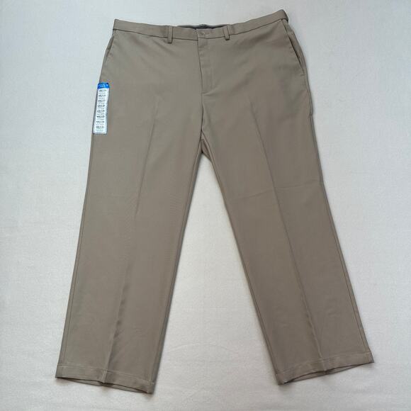 Haggar Dress Pant Cool 18 Pro Classic Fit Men's 44W 30L Khaki HC00235 High Rise - Picture 1 of 16